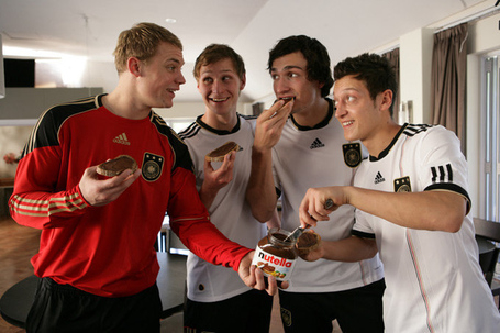 Mesut-ozil-with-german-teammates-national-team-nutella-funny_medium