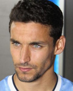 navas_blue